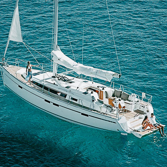 navighează-vacanță de vacanță-yacht-in-grecia